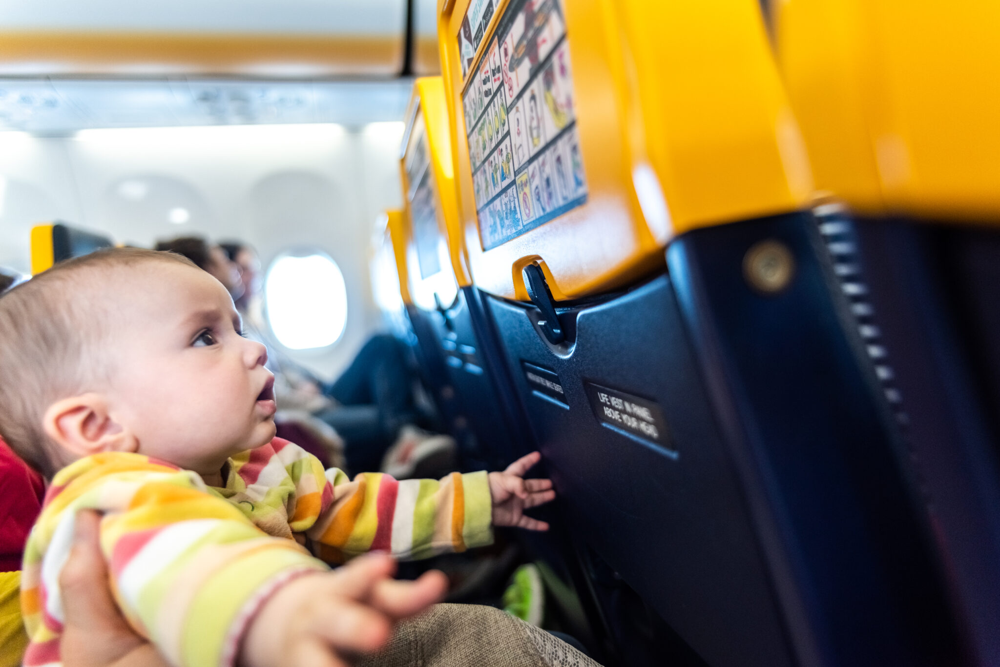 Viagem De Avião Com Bebê: Tudo O Que Você Precisa Saber - MeditarSons